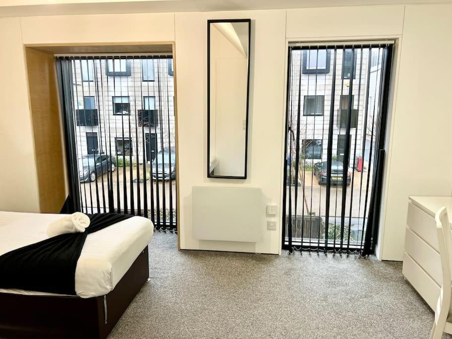 Large Townhouse 5 Beds With Two Parking Spaces - Manchester City Centre Exterior foto