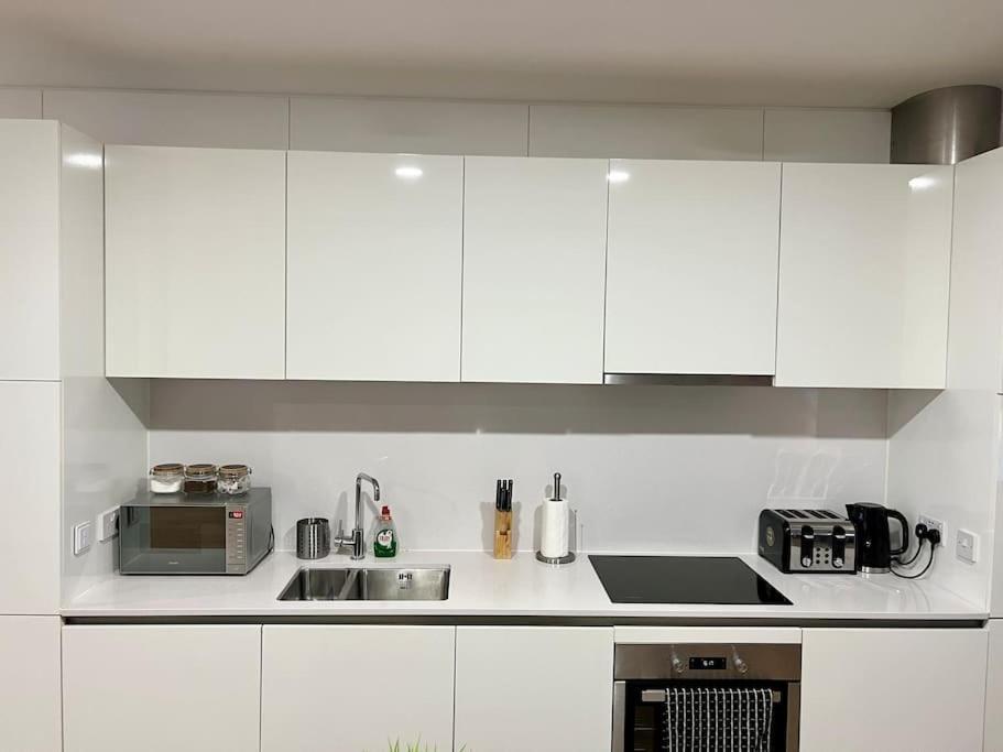 Large Townhouse 5 Beds With Two Parking Spaces - Manchester City Centre Exterior foto